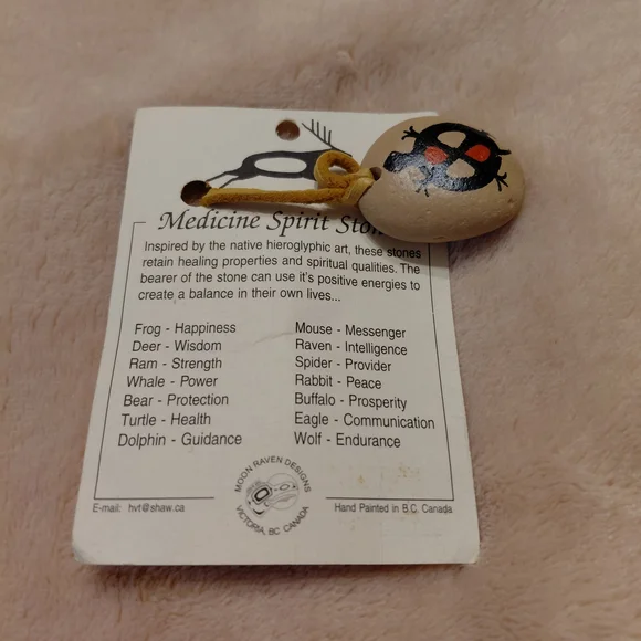 Medicine Spirit Stones Pendant with Black and Red Turtle Design - Picture 2 of 5